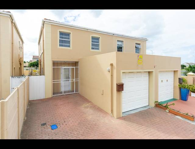 3 BEDROOM DUPLEX RENTED IN PARKLANDS